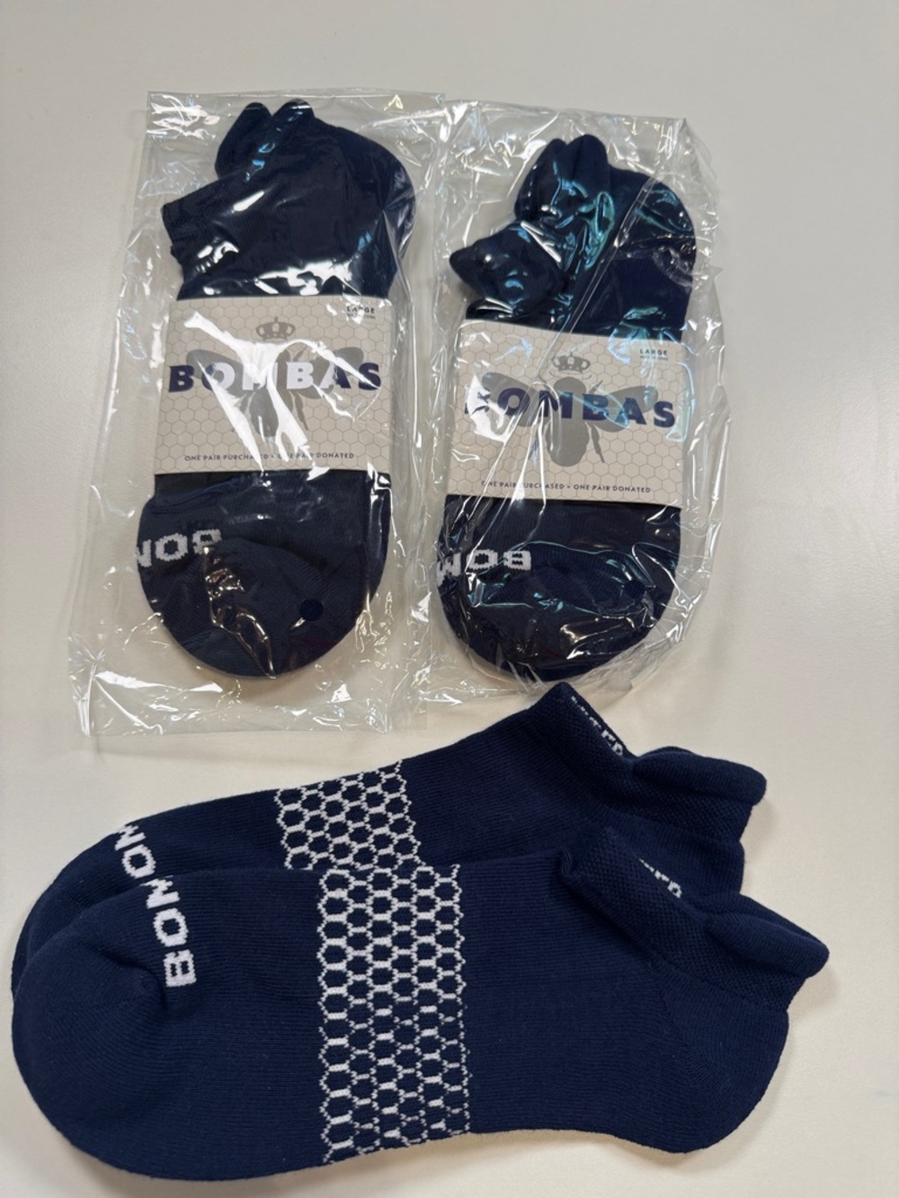 Bombas NWT Unisex 3 Pairs Ankle Socks CLR: Navy Blue SZ:Large